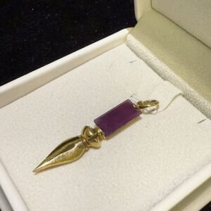 18k gold ruby pendant