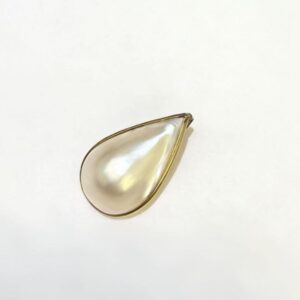 14k gold pearl pendant
