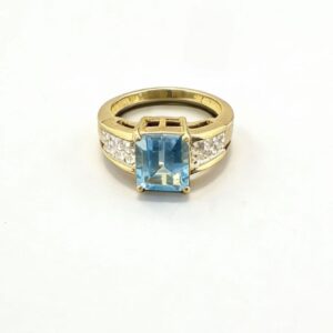 10K Gold Topaz Ring